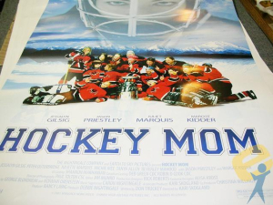 Enjeux sur glace - Chicks with Sticks (Hockey Mom) (tv)